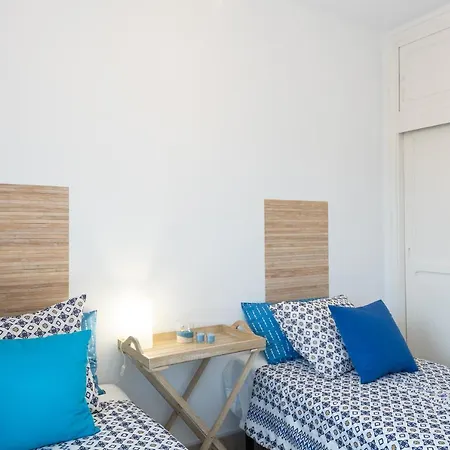 White Sunset Apartment *